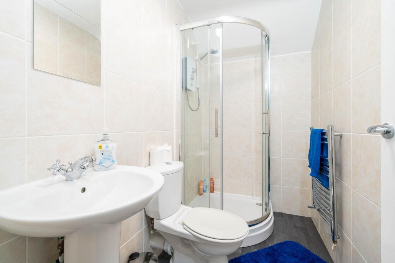 Three Bedroom Apartment- One Choice Stays Serviced Accommodation- Jewellery Quarter Birmingham Kültér fotó