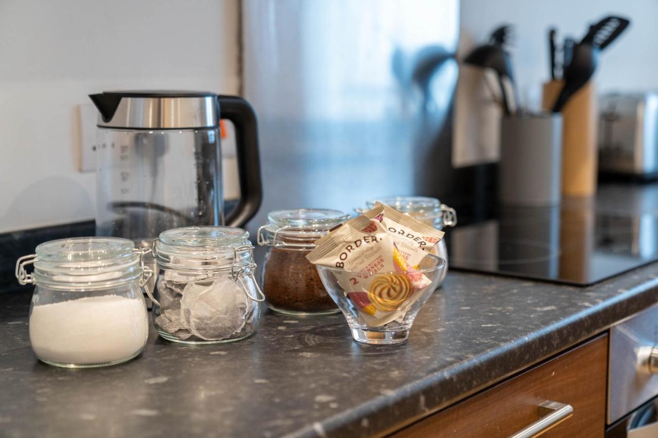Three Bedroom Apartment- One Choice Stays Serviced Accommodation- Jewellery Quarter Birmingham Kültér fotó