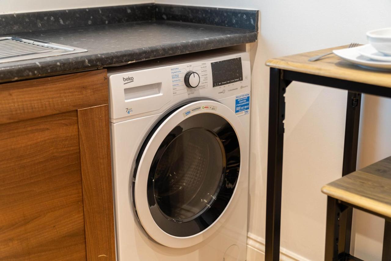 Three Bedroom Apartment- One Choice Stays Serviced Accommodation- Jewellery Quarter Birmingham Kültér fotó