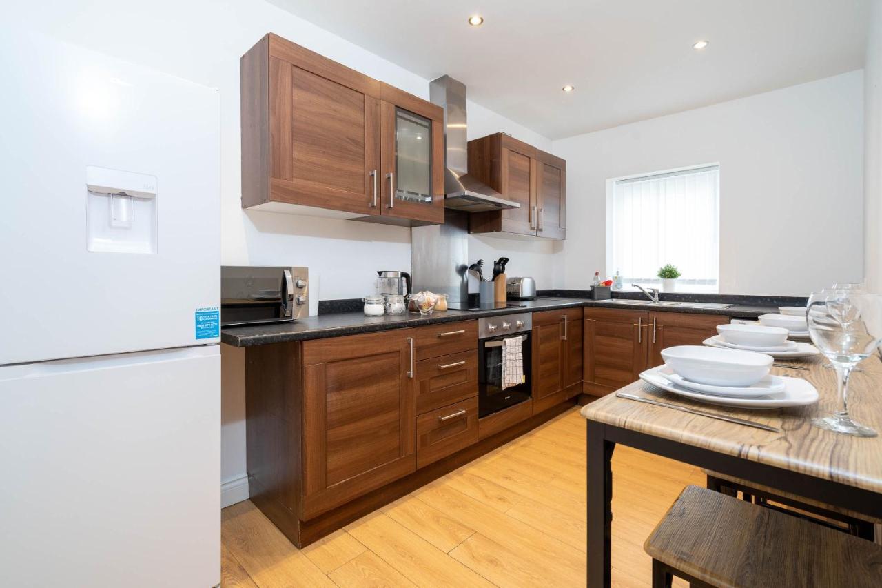 Three Bedroom Apartment- One Choice Stays Serviced Accommodation- Jewellery Quarter Birmingham Kültér fotó